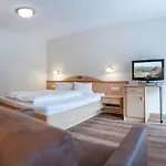 Gaestehaus Europa Apartament Sölden