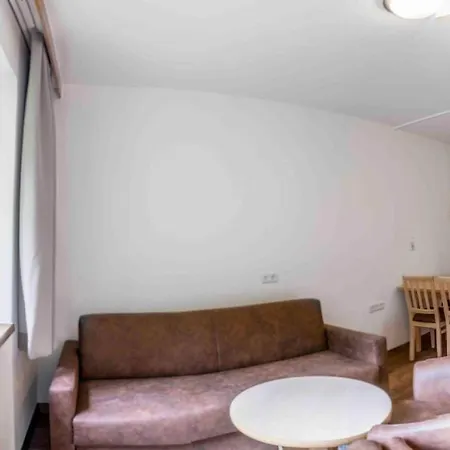 דירה Gaestehaus Europa *