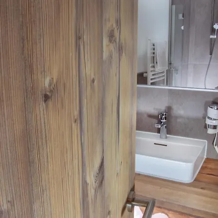 Gaestehaus Europa דירה *